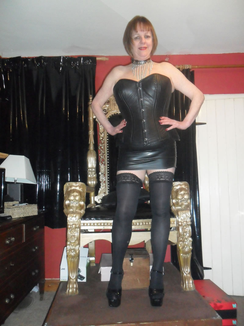 Mistress vic submit thy holy